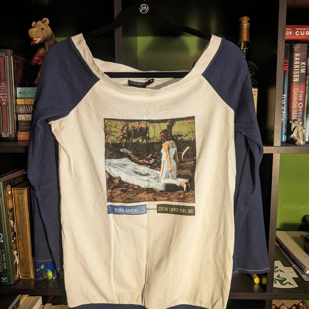 Boatneck Handmade Tori Amos Dew Drop Inn Baseball Tee